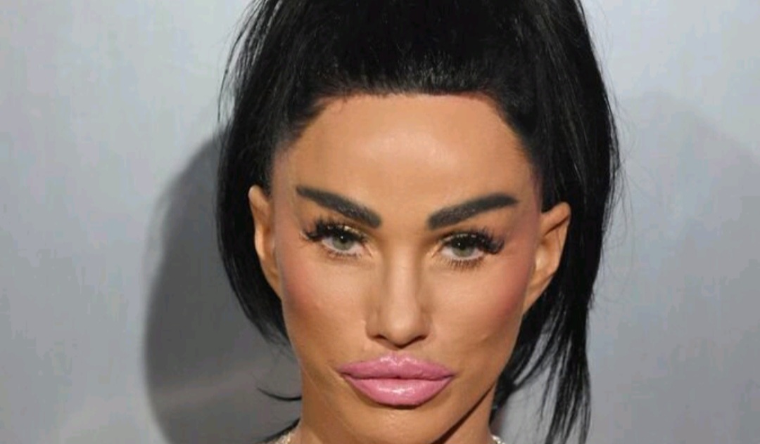 Katie Price shows worrying effect of eyebrow lasering with terrifying video